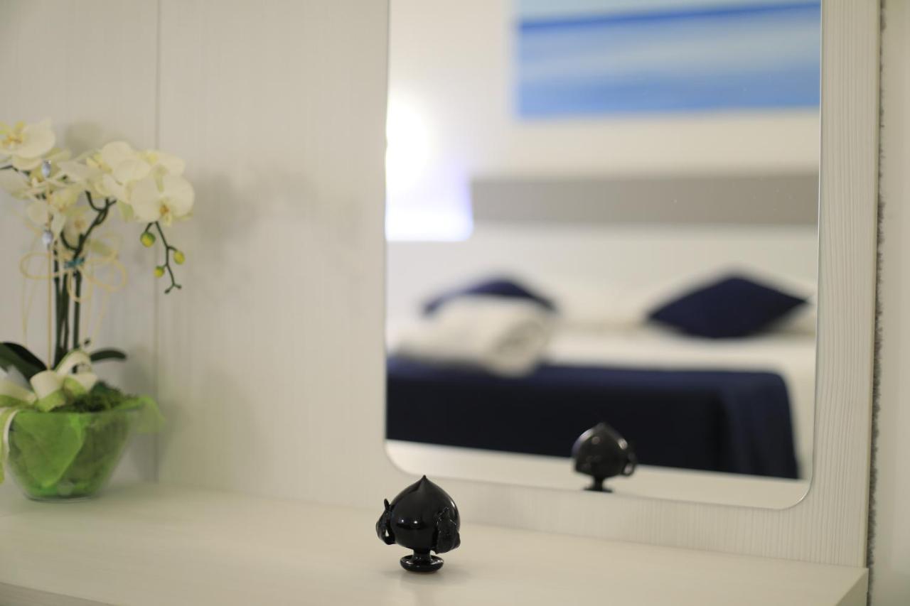 Royal Blue Apartment Porto Cesareo Exterior photo